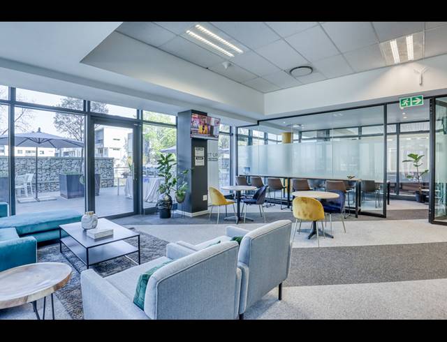 1,282M² OFFICE TO LET IN SANDOWN
